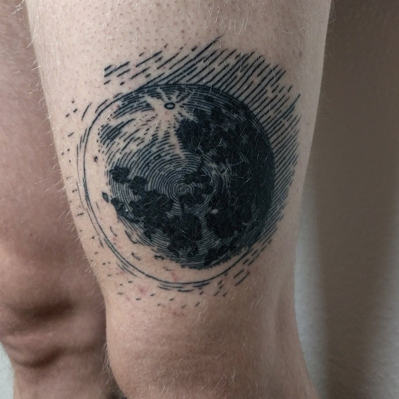 HOLM THE TOOTH » Healed moon tattoo